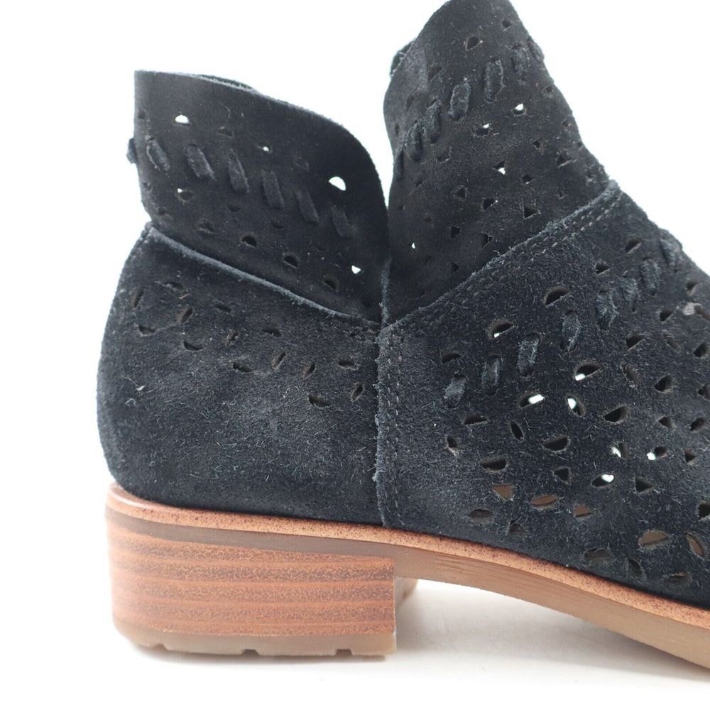 🔥NEW SÖFFT Brinkley Laser Cut Leather Bootie, Black Suede 6US MSRP$85🔥 - Picture 9 of 9